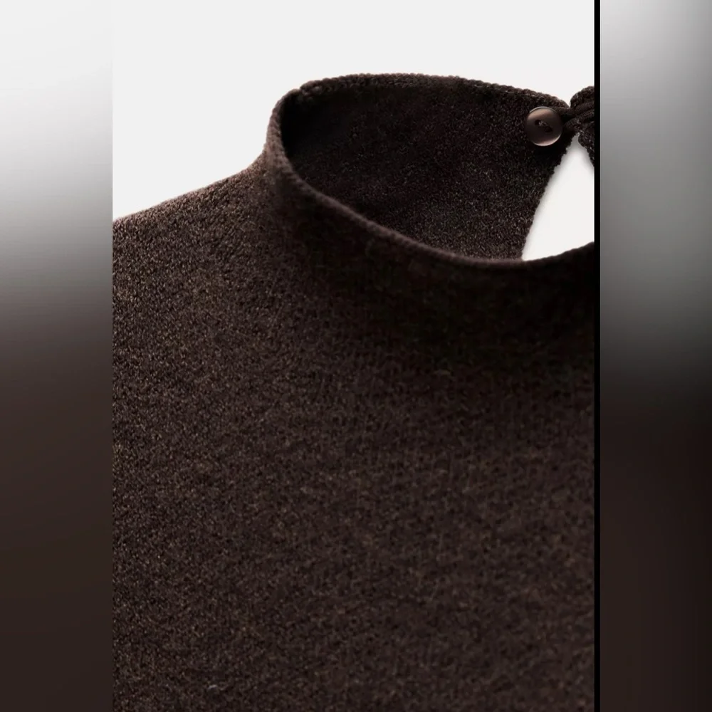 Belted long knit dress - Picture 9 of 10